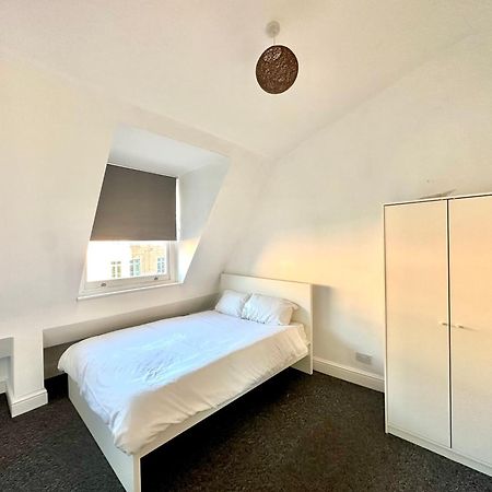 139 Guest House Camden Town London Eksteriør billede